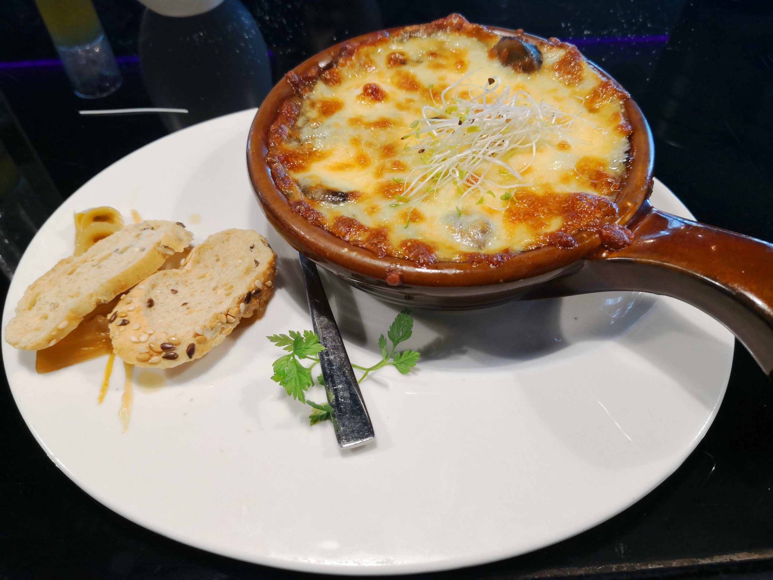 Gratinated Champignon with Mozzarella